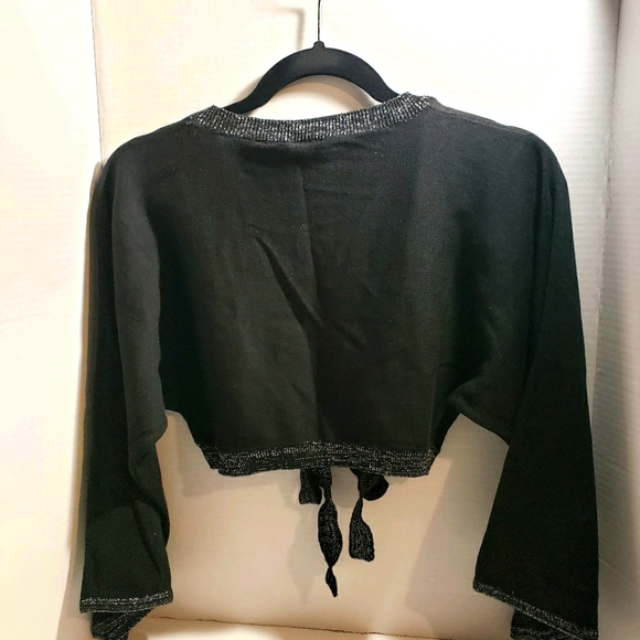 Knitted Shrug - Picture 2 of 6